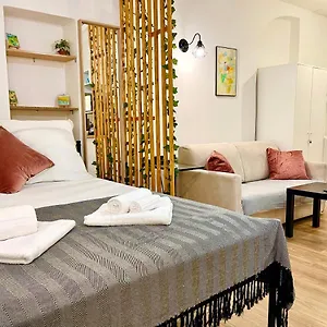  Appartamento Cosy Modern In The Heart Of With Ac